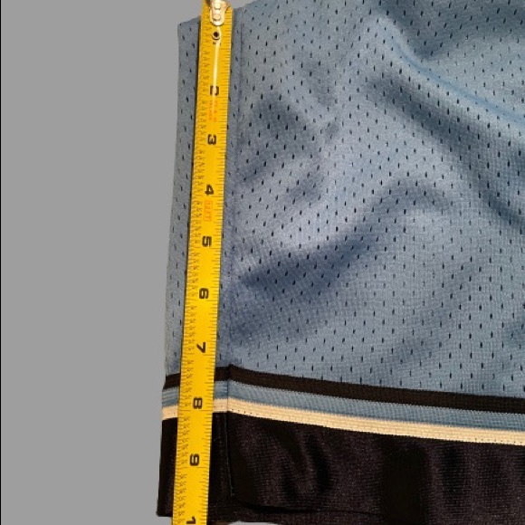 EUC NC Tarheel Basketball shorts size L - Picture 5 of 6
